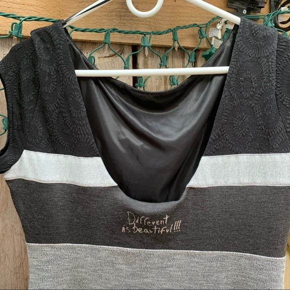 Desiqual black, silver, gray size XL dress. Fully lined with a low back - Picture 7 of 9